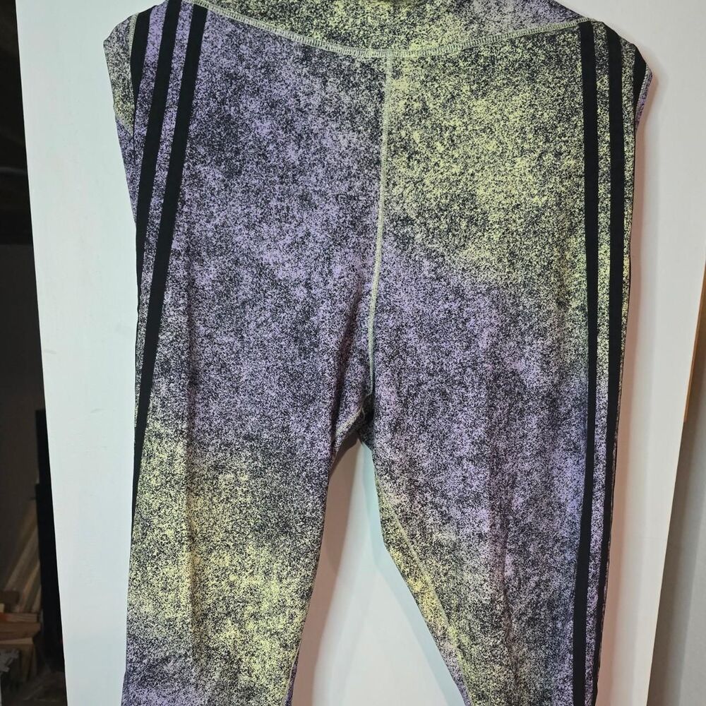 Adidas Women’s XL Climalite Purple Yellow Printed Leggings Black 3 Stripe